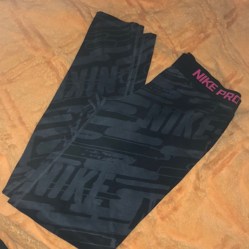 Nike Pro leggings